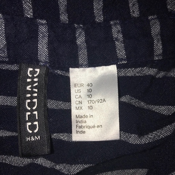 H&M blue striped tunic top with buttons - Picture 3 of 3